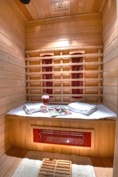 Sunset House Bed & Breakfast 5*